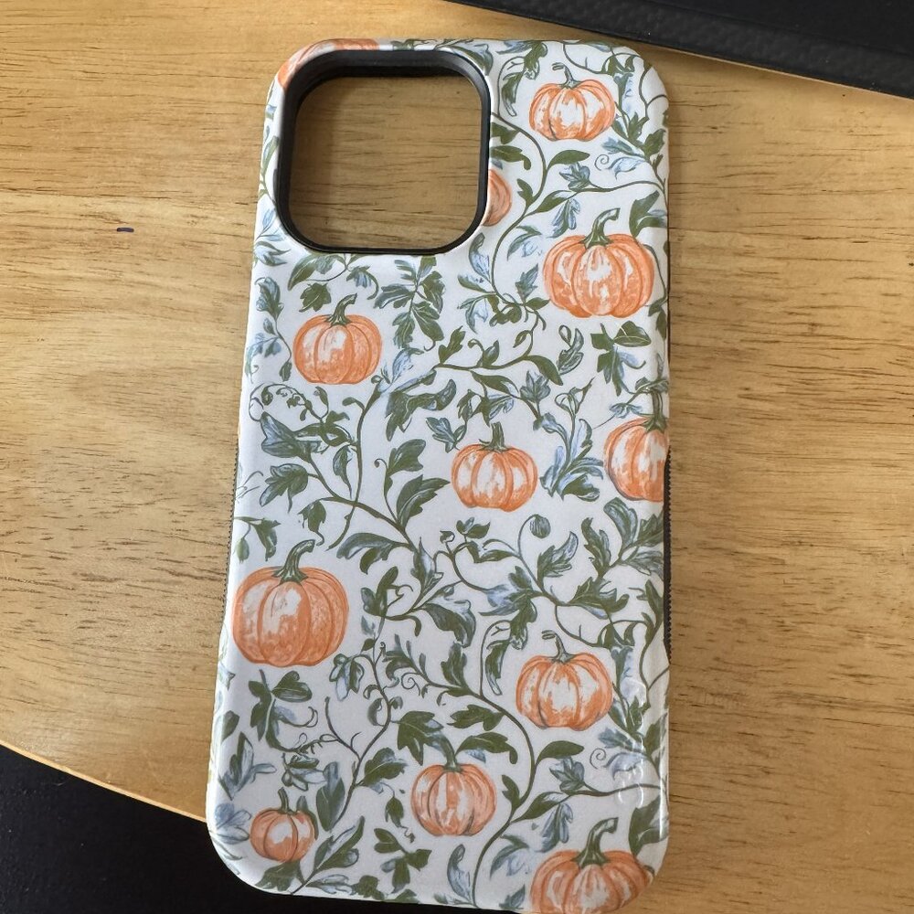 Casely Pumpkin Patch Green Vines Case iphone 14 Pro Max
